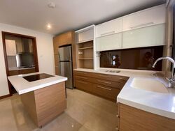 Lornie Road (D11), Terrace #569734551